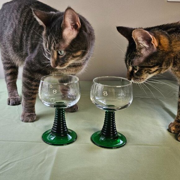 Set of 2 Vintage Bockling Made in Germany Roemer Plain Glasses with Green Foot - Picture 11 of 11